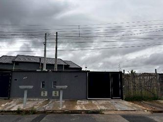 Casa, Padrão, 0 vaga(s) de garagem