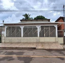 Casa, Padrão, 1 vaga(s) de garagem