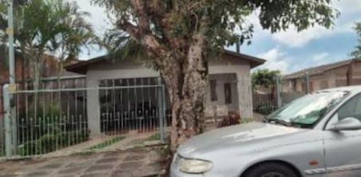 Casa, Padrão, 0 vaga(s) de garagem