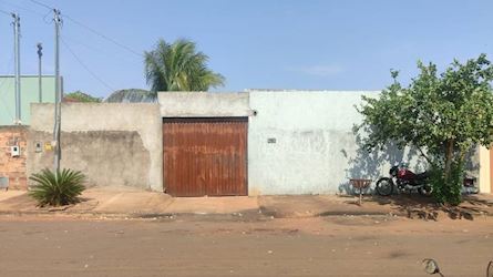 Casa, Padrão, 0 vaga(s) de garagem