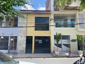 Casa, Padrão, 1 vaga(s) de garagem