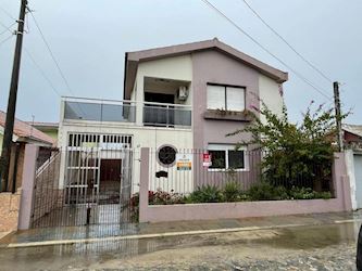 Casa, Padrão, 0 vaga(s) de garagem