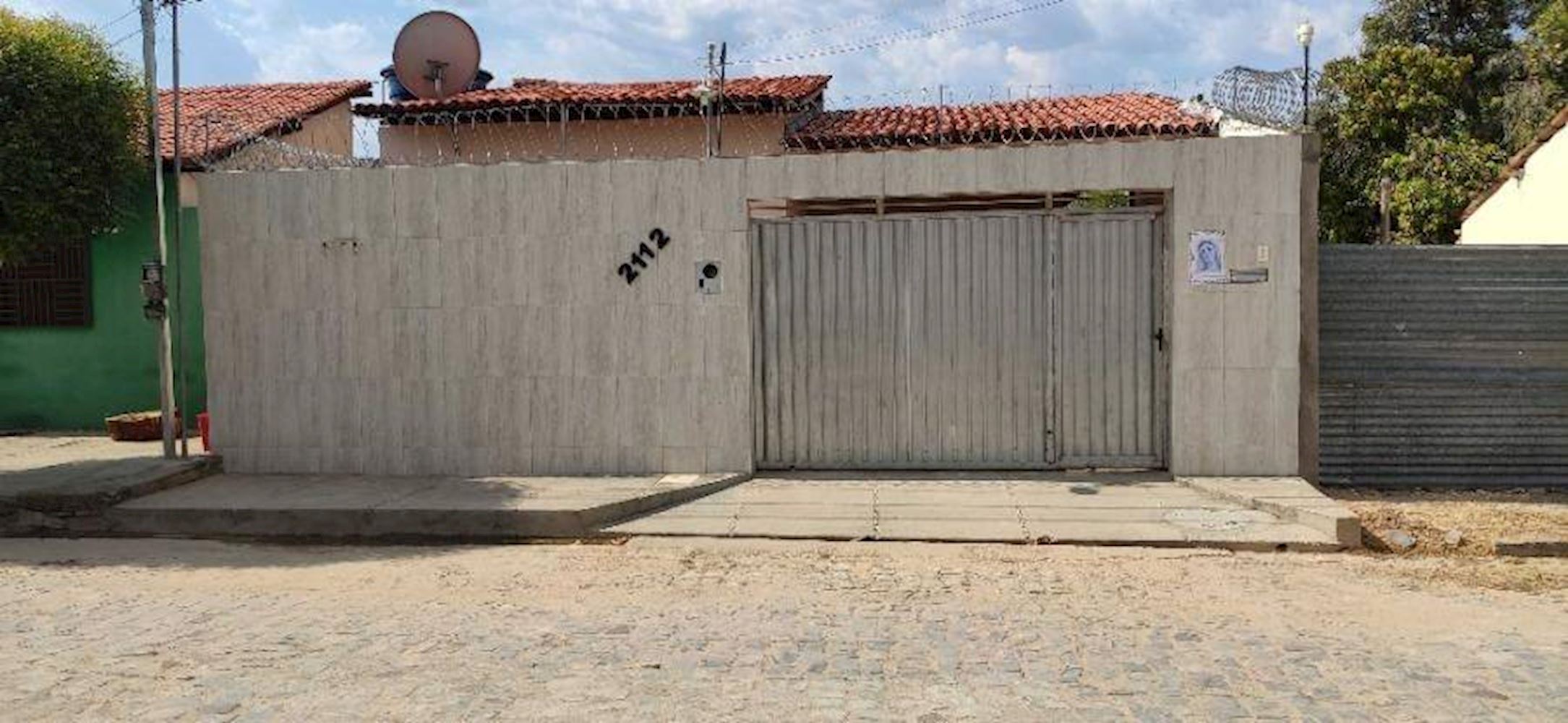 Casa ocupada com 4 quartos e 181,65 m² construída