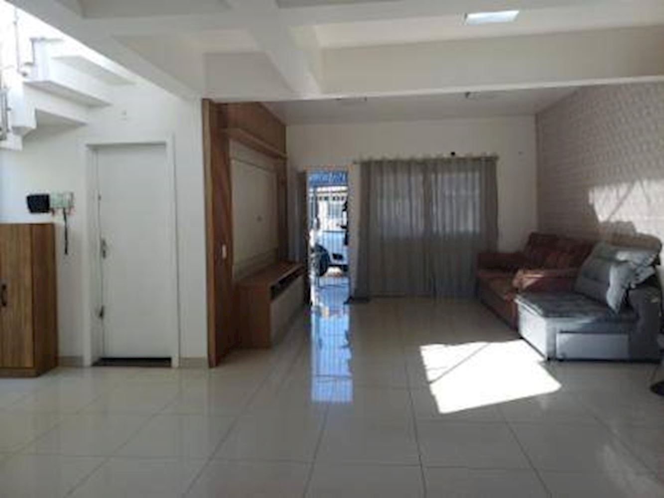 Casa com 3 quartos no Jardim Algarve (foto 4 de 15)