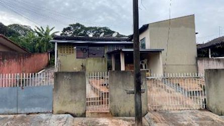 Casa, Padrão, 0 vaga(s) de garagem — foto principal
