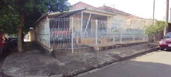Casa, Padrão, 0 vaga(s) de garagem — foto principal