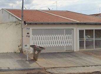 Casa, Padrão, 0 vaga(s) de garagem — foto principal