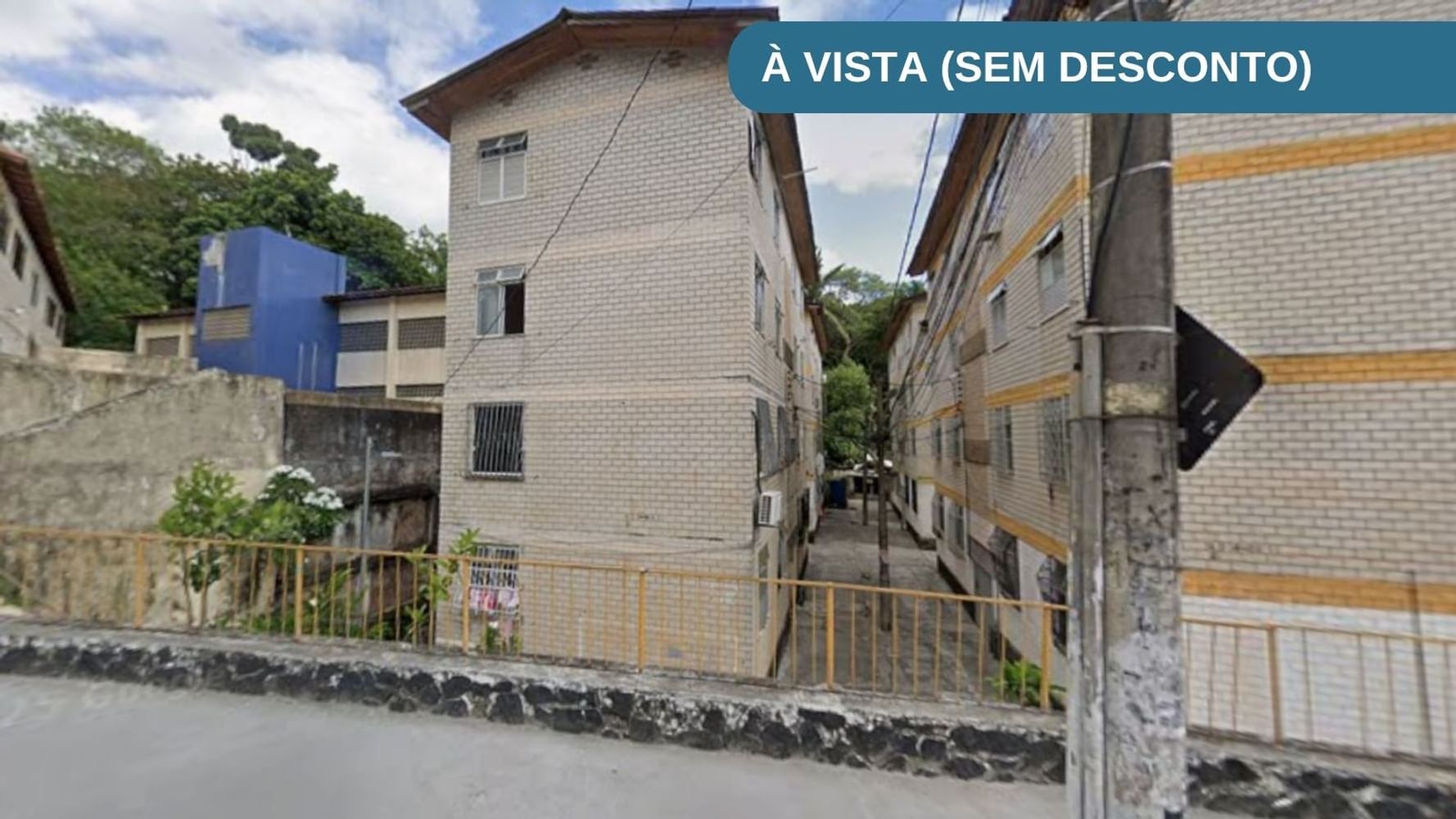 Imagem do imóvel Apartamento no Conjunto Hab. Comerciários em Brotas - Salvador/BA